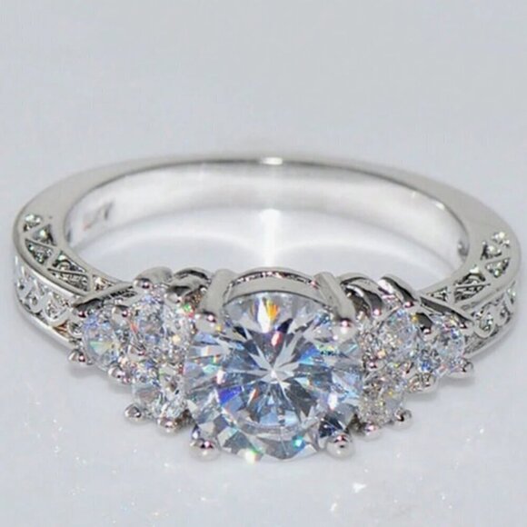 925 Silver Filigree Cubic Zirconia Cocktail Ring Size 7 - Picture 2 of 7